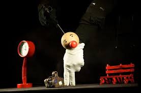 Ros esperando el tren